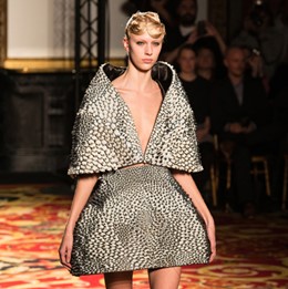 3D-printed-designer-outfit