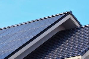 Solar-Roof-Tiles-vs-Solar-Panels-Explained