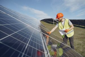 panels-scrubbed-to-maintenance-for-solar-energy-system